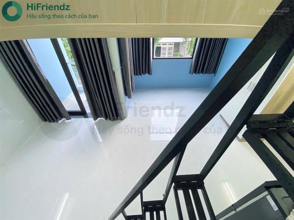 Phòng có gác + ban công rộng rãi, thoáng mát, ở là thích
