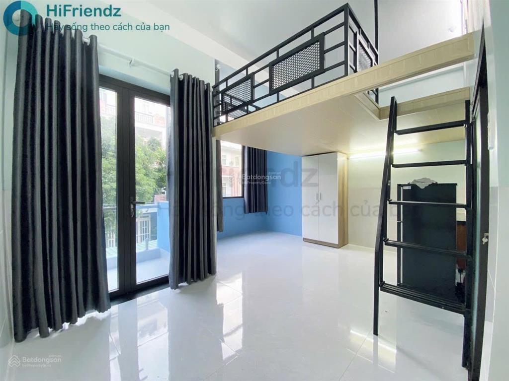 Phòng gác ban công, máy giặt riêng quận 2