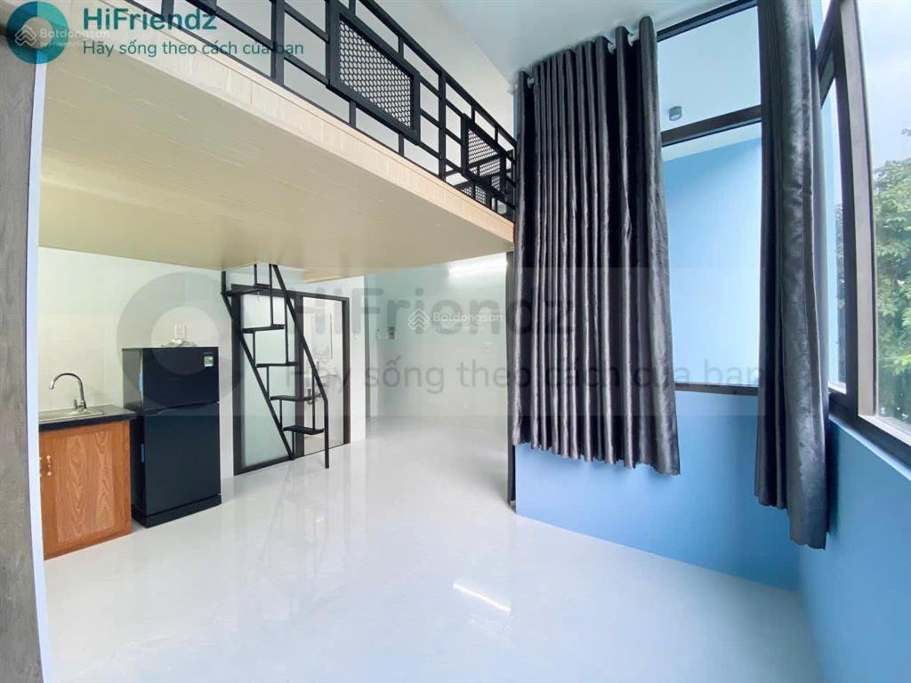 Phòng gác ban công, máy giặt riêng quận 2