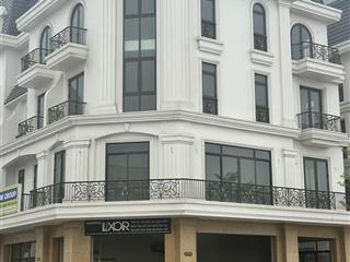 Chính chủ bán căn view hồ newcity. giá siêu tốt.