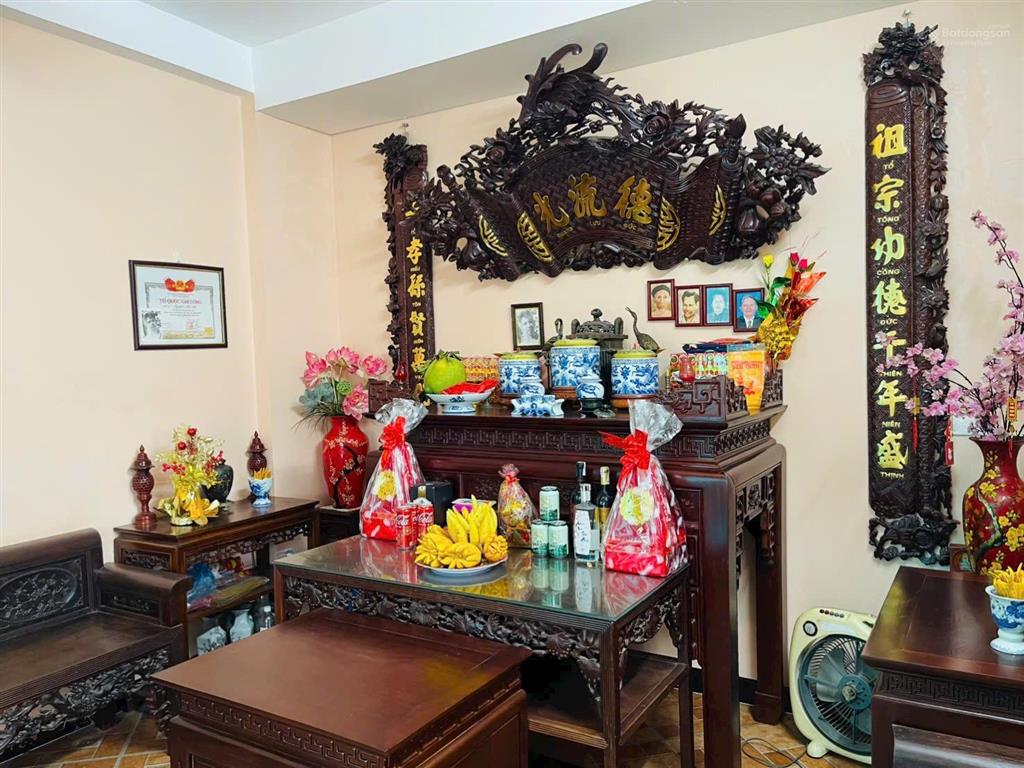 Bán nhà phố văn caoba đìnhngõ thôngkinh doanhthang máydt 65m26 tầngmt 4mnhà đẹpgiá 18,3 tỷ
