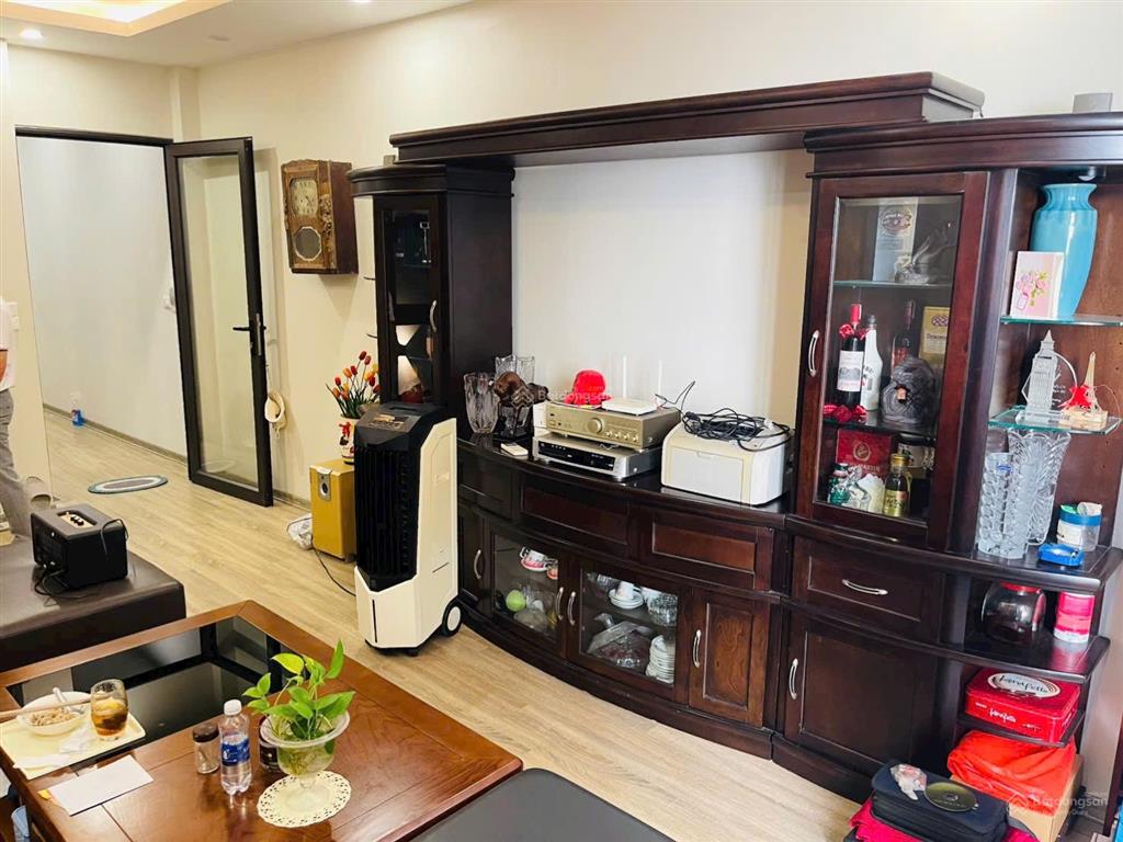 Bán nhà phố văn caoba đìnhngõ thôngkinh doanhthang máydt 65m26 tầngmt 4mnhà đẹpgiá 18,3 tỷ