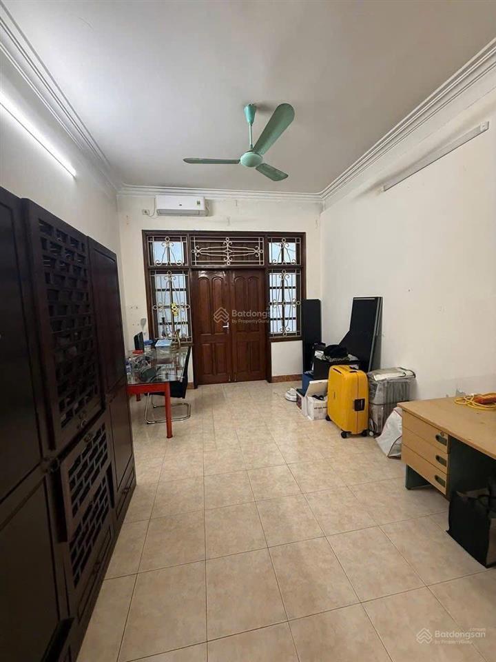 Chính chủ bán gấp nhà phố cầu giấy, diện tích 138m2, nhà 4 tầng, mặt tiền 11m, giá bán 27,8 tỷ