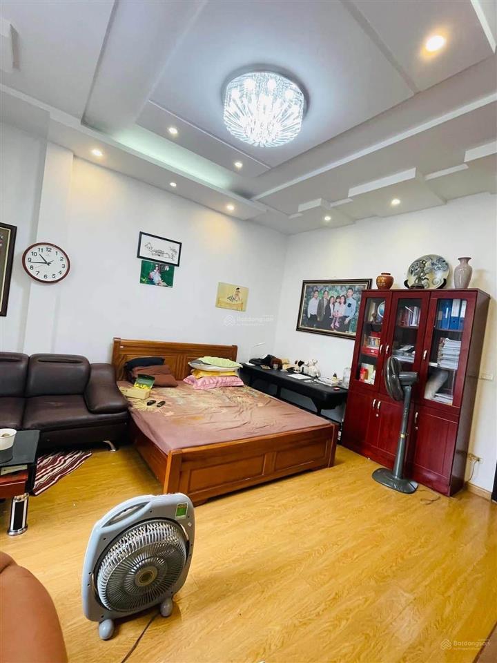 Bán nhà mặt ngõ thôngkinh doanh đỉnhôtôngõ 23 nguyễn thị địnhcầu giấy62m4tầngmt 4.8m11,8 tỷ