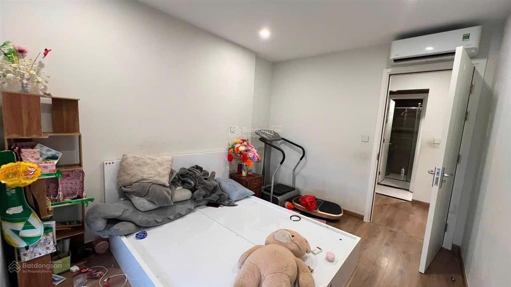 3.83 tỷ bán gấp căn hộ chung cư 2 ngủ  đầy đủ nội thất56m2sổ đỏ lâu dàikđt vinhome smart city.