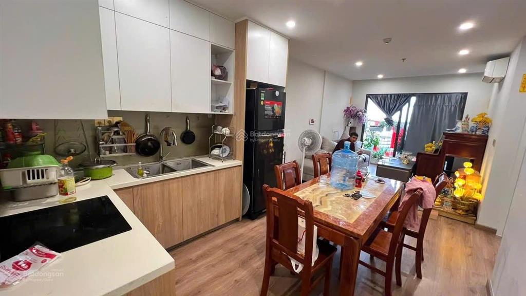 3.83 tỷ bán chung cư vinhomes smart citysổ đỏ lâu dàidiện tích 56m22 phòng ngủđầy đủ nội thất