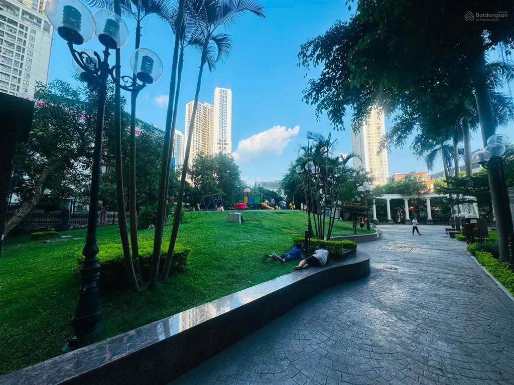 Bán gấp chung cư roman plaza3pn3wc2 ban cônglô góc 3 thoáng2 slot ô tôsổ đỏ lâu dài8,45 tỷ.