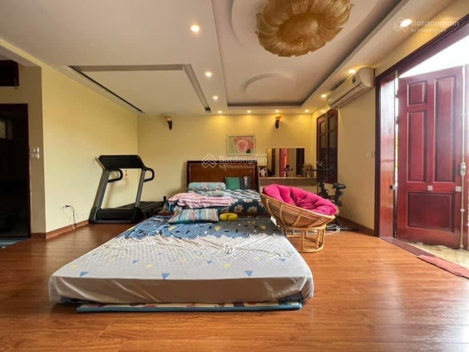 Bán nhà phố cầu giấy  138m2  4 tầng  mặt tiền 11m  sổ đỏ  giá đầu tư  giá 27,8 tỷ