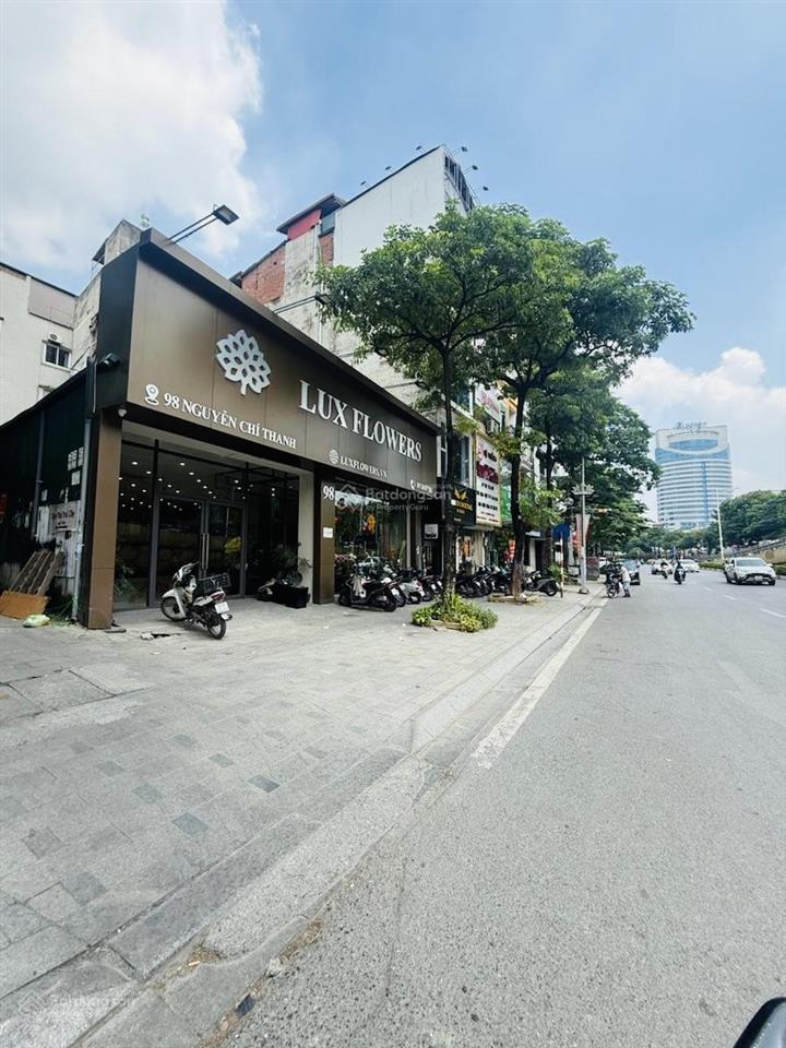 Bán nhà phố nguyễn chí thanh  đống đaô tô  kinh doanh55m5 tầngmt 6mnợ nh 11 tỷ 17,9 tỷ