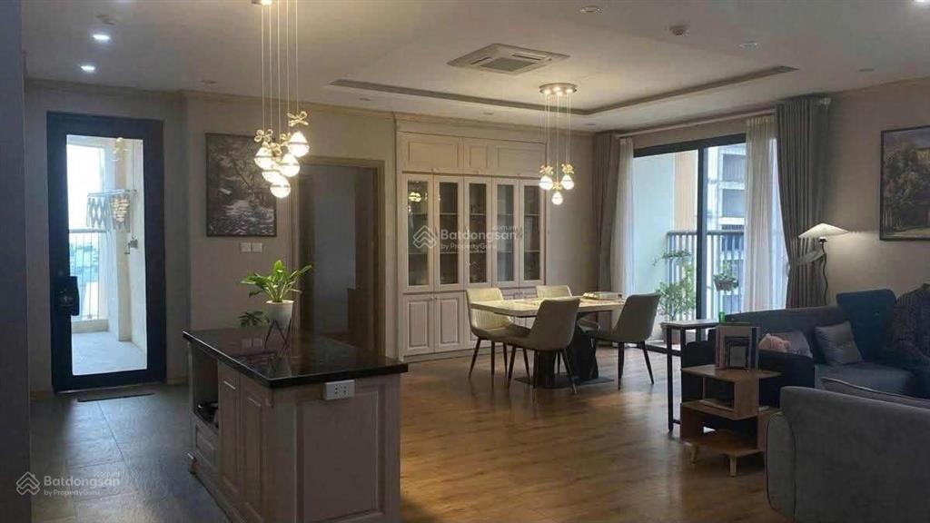 Giảm 1.2 tỷ giá 6.99 tỷbán chung cư intracom trung văn4 pn 3wcdiện tích 120m2sổ đỏ lâu dài.