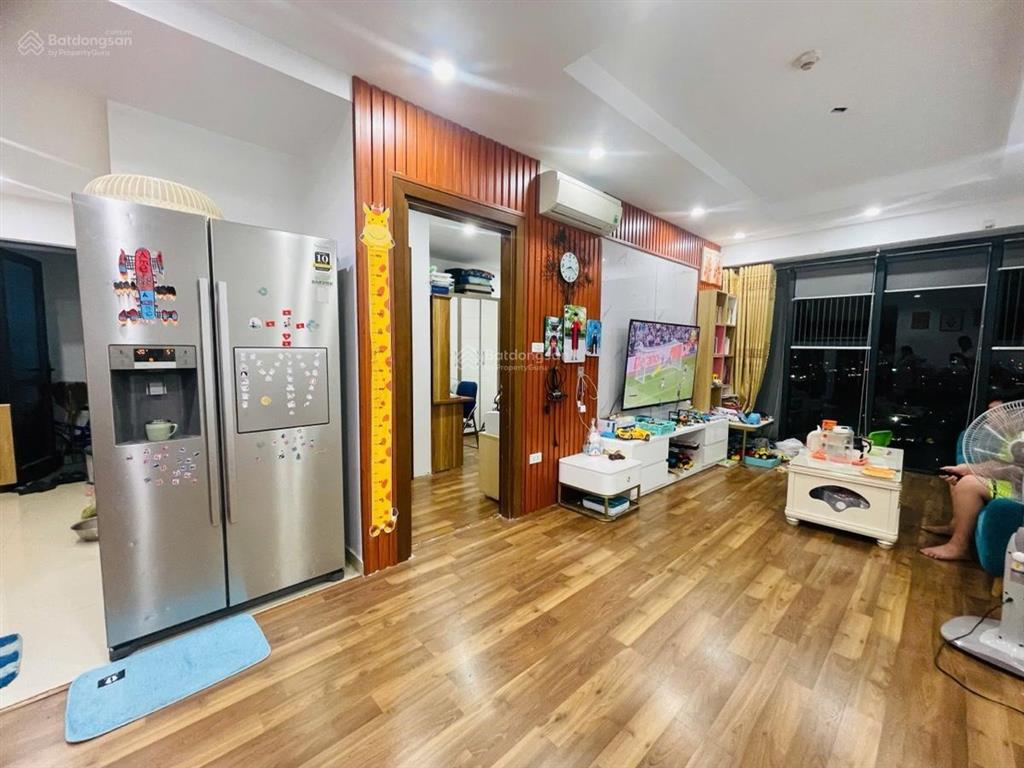 5.7 tỷ bán chung cư cao cấp 2 ngủ 2 wc  dt 80m2goldmark city 136 hồ tùng mậulô góc sổ lâu dài