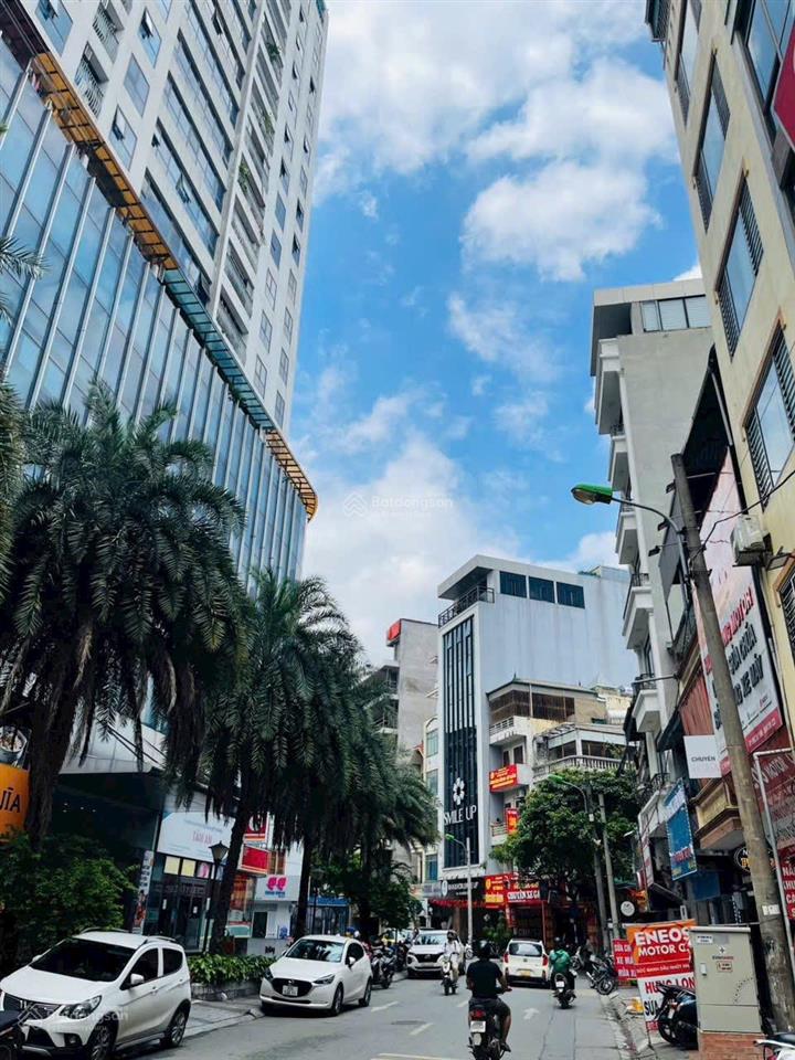 Bán nhà phố hoàng ngâncầu giấythang máyô tô50m26 tầngmặt tiền 4.6mgiá 14.5 tỷfull nội thất