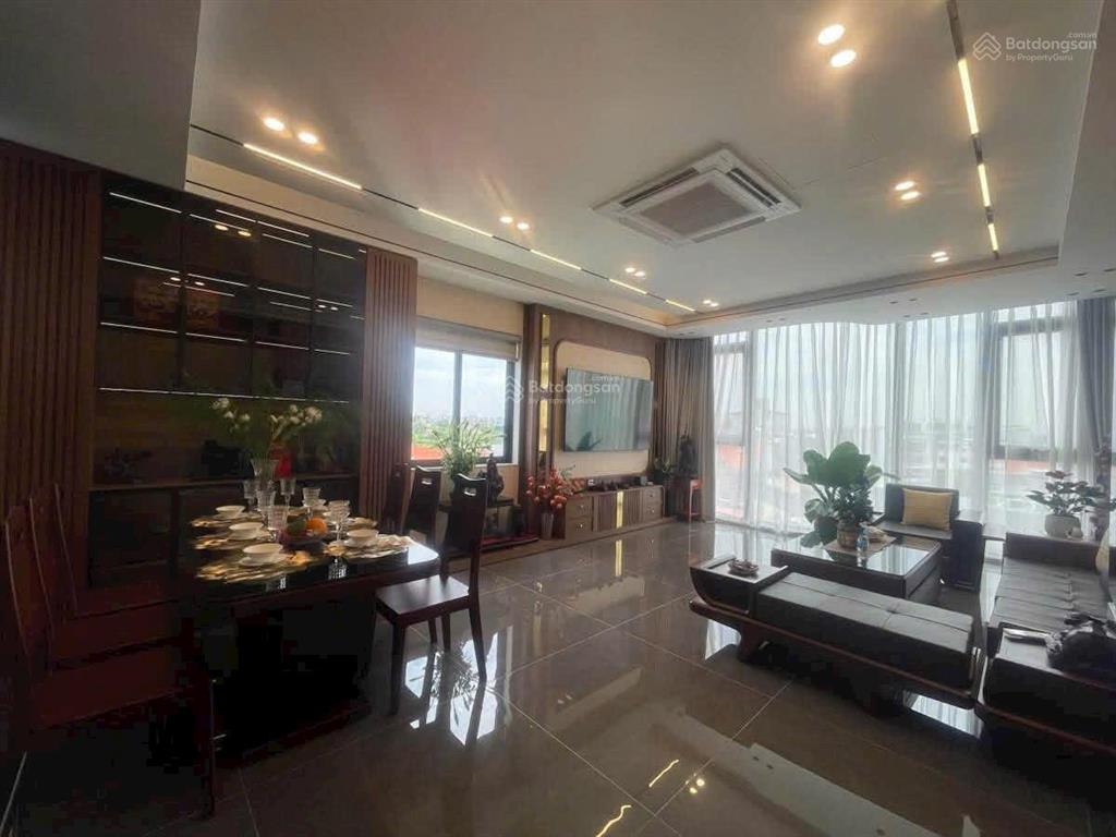 Bán nhà phố hoàng ngâncầu giấythang máyô tô50m26 tầngmặt tiền 4.6mgiá 14.5 tỷfull nội thất