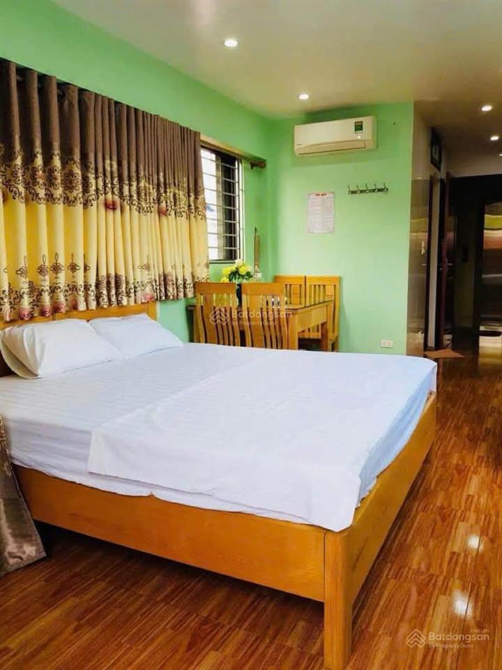 Bán nhà dân xây phố ngọc hàba đình33m24 tầngmặt tiền 4mtrước nhà 3.5msổ đỏgiá 7.8 tỷ