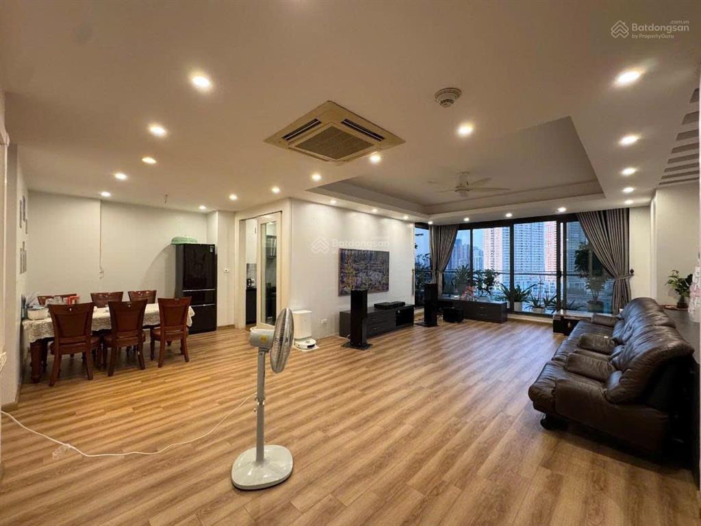 60 triệu/m2bán chung cư cao cấp mỗ lao4 ngủ3 wc3 ban công3 mặt hồ225m2sổ đỏ lâu dài13.5 tỷ
