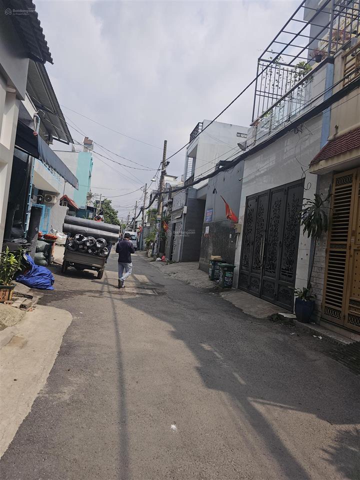 Nhà hxt ngay nguyễn thị tú dt 144m2 (8x18m)