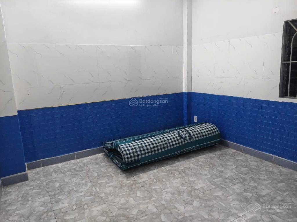 Mặt tiền kd đs16 bhh bình tân  gần aeon mall  dt 90m2 (5x18m) 3 tầng btct  shr 6,9 tỷ