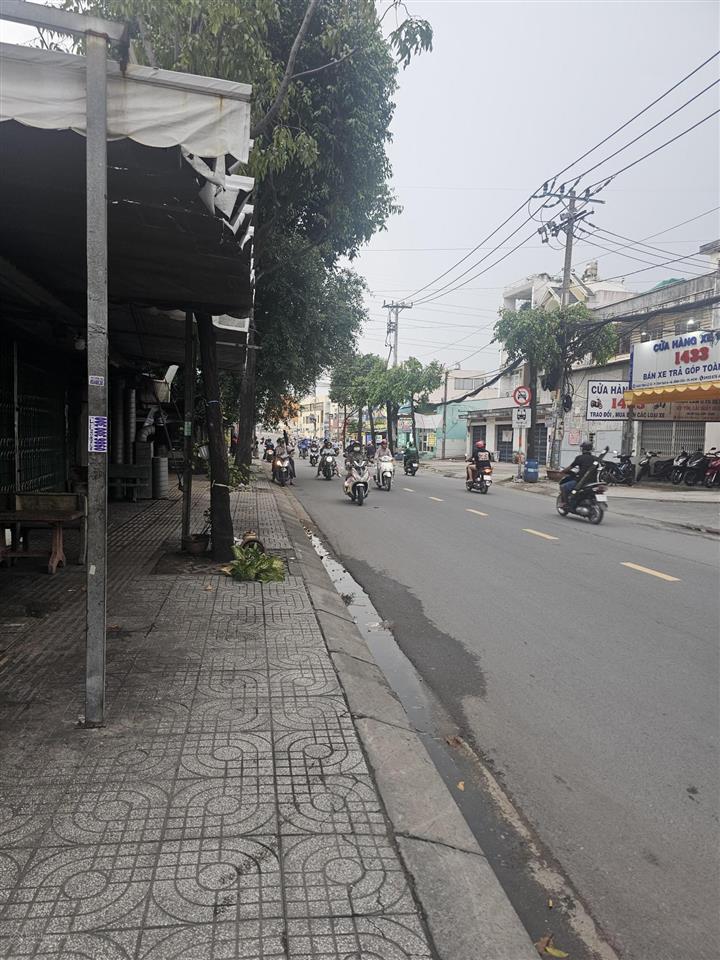 Giảm mạnh hơn 4 tỷ còn 13,45 tỷ nhà 2 mặt tiền đường 30m tỉnh lộ 10, tân tạo, bình tân (350m2)
