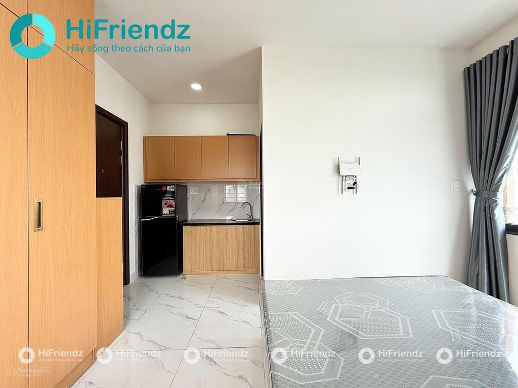 Cho thuê căn hộ dịch vụ cao cấp mới 100%  dạng studio ban công, cửa sổ  full nt  máy giặt riêng
