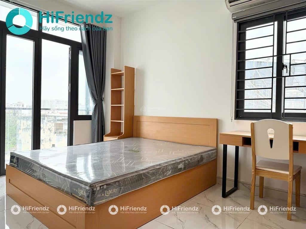 Cho thuê căn hộ dịch vụ cao cấp mới 100%  dạng studio ban công, cửa sổ  full nt  máy giặt riêng