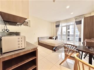 Studio diện tích rộng, có ban công tầng cao siêu thoáng  vị trí ngay cầu thị nghè sát q1  hiếm