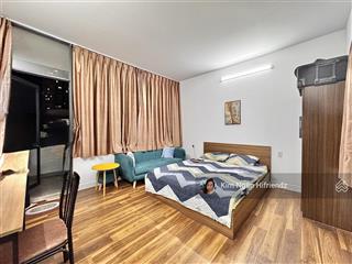 Siêu phẩm 1 phòng ngủ cực rộng  nội thất đầy đủ  ban công lớn view landmark81