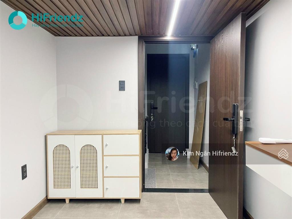 Duplex tone luxury  không giới hạn người và xe  giặt sấy riêng ngay bến xe miền đông