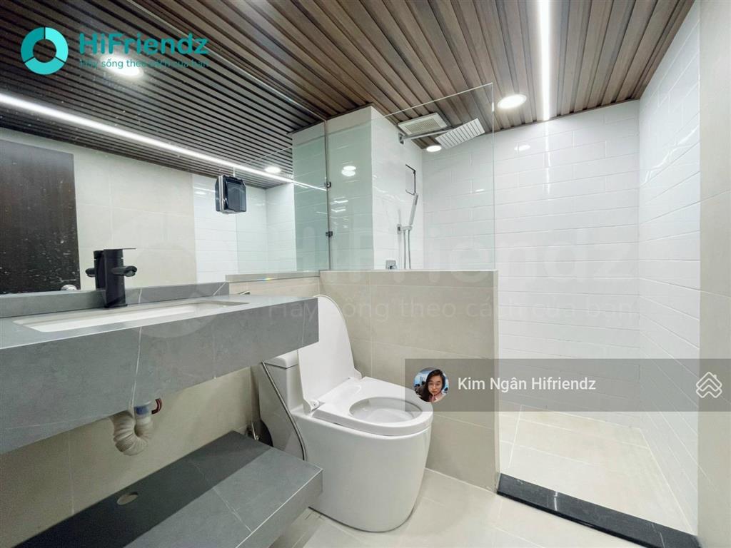 Duplex tone luxury  không giới hạn người và xe  giặt sấy riêng ngay bến xe miền đông
