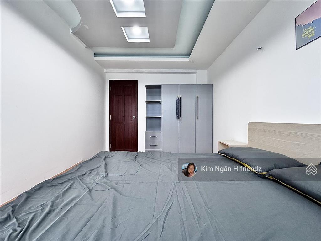 Siêu phẩm 2 phòng ngủ  diện tích cực rộng 80m2  có ban công  ko giới hạn người và xe