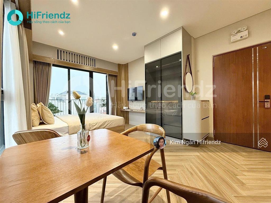 Studio ban công  tone vibe nội thất siêu luxury  ngay sát q1, thảo cầm viên