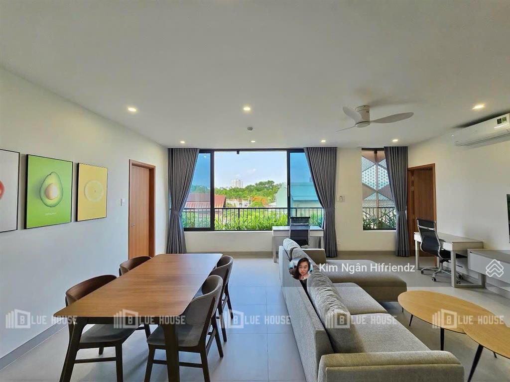 Căn hộ dịch vụ 1 phòng ngủ + 1 phòng khách siêu rộng  view thoáng  nội thất cao cấp