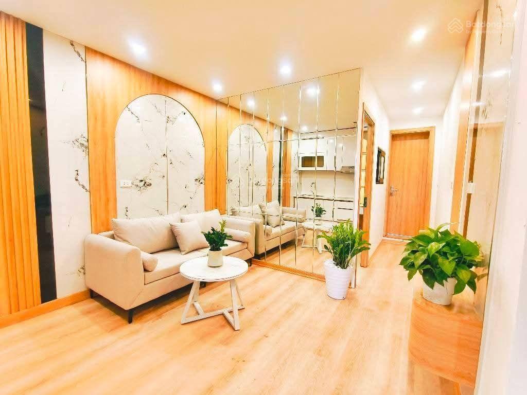 Tập thể quỳnh lôi quỳnh mai  hai bà trưng, 2 ngủ, ô tô đỗ, sáng thoáng, ở ngay