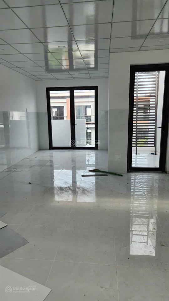 Cho thuê căn kđt flc la vista sadec 5x20m 3 tầng đã hoàn thiện, vị trí gần trung tâm tp sa đéc (cũ)
