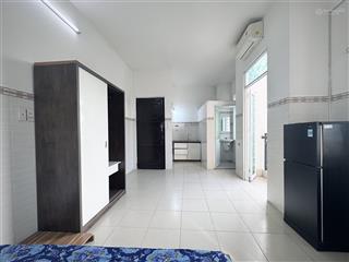 Chính chủ cho thuê studo rộng full nt bancol thang máy siêu thoáng ngay vincom nguyễn xí
