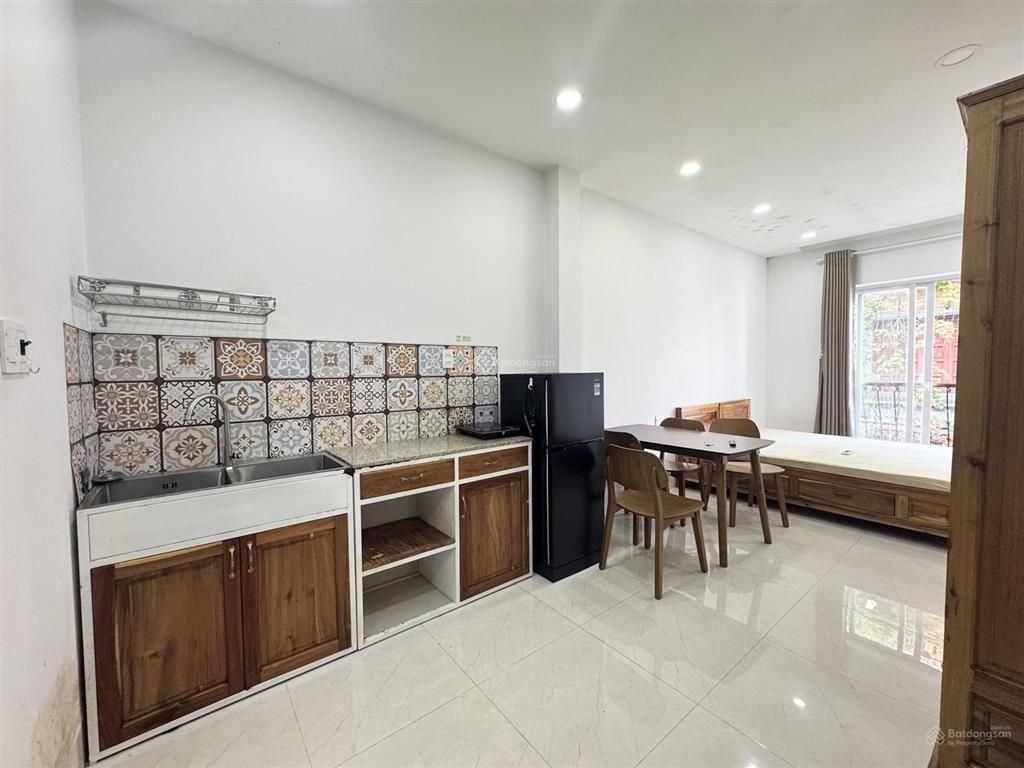 Chính chủ cho thuê studio full nt, ngay đh ngoại thương siêu thoáng hầm xe rộng thoải mái