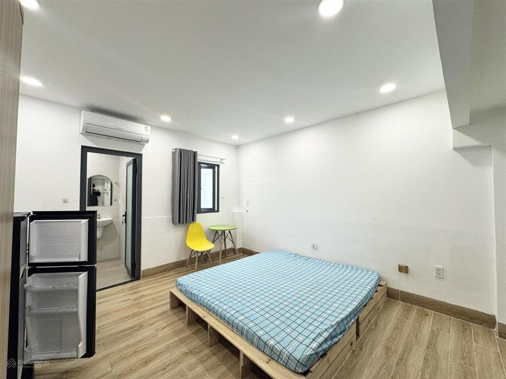 Chính chủ cho thuê studio full nt mới thoáng có giặt sấy ngay vincom nguyễn xí, giá hạt dẻ