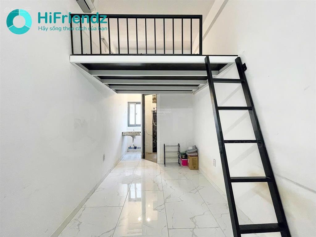 Chính chủ cho thuê duplex phòng thoáng rộng không giới hạn người xe thang máy hầm xe cách đhgtvt 5p