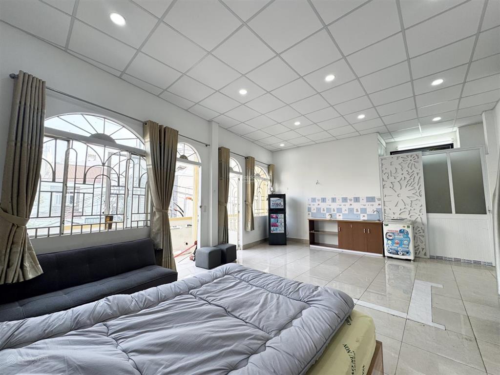 Cho thuê phòng siêu rộng full nội thất, không giới hạn người và xe, đi bộ ra chợ bà chiểu 5 phút