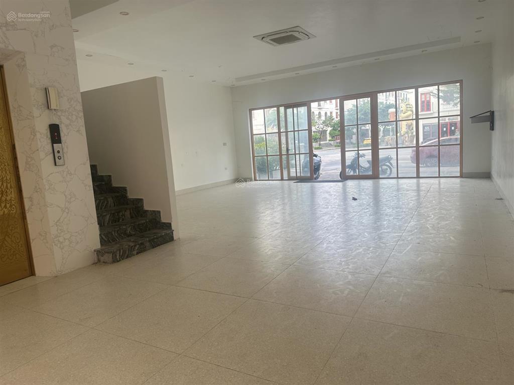 Cho thuê 50 triệu/tháng căn shophouse 5 tầng tại new an thới, phú quốc