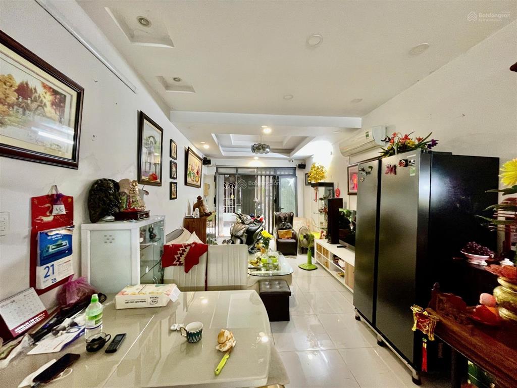Bán nhà 2 tầng ngay trung tâm sài gòn, đường lê lai quận 1, 66m2, giá bán 14 tỷ tl