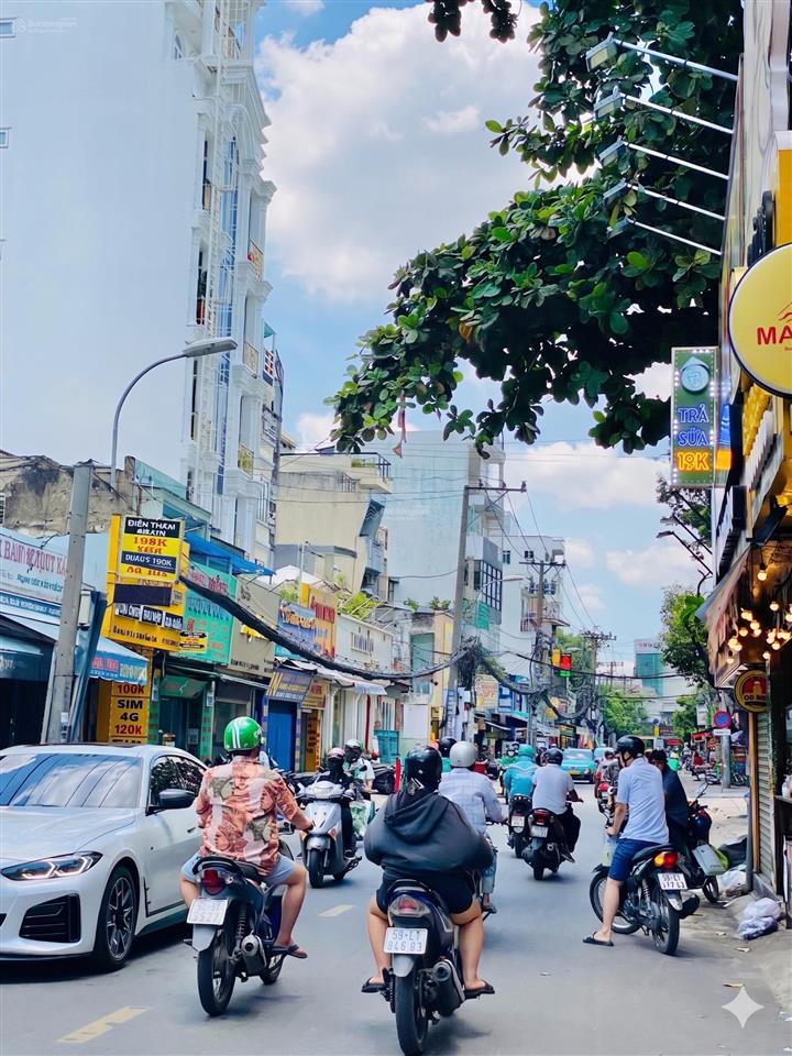 Cần bán gấp nhà mặt tiền ngô tất tố, phường 19, quận bình thạnh vị trí đắc địa, kinh doanh sầm uất