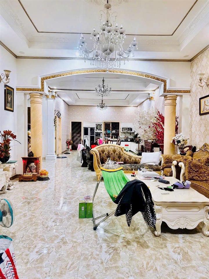 Bán căn biệt thự vip 3 tầng 2 mặt tiền hxh đường lê quang định, 268m2, giá 29 tỷ tl