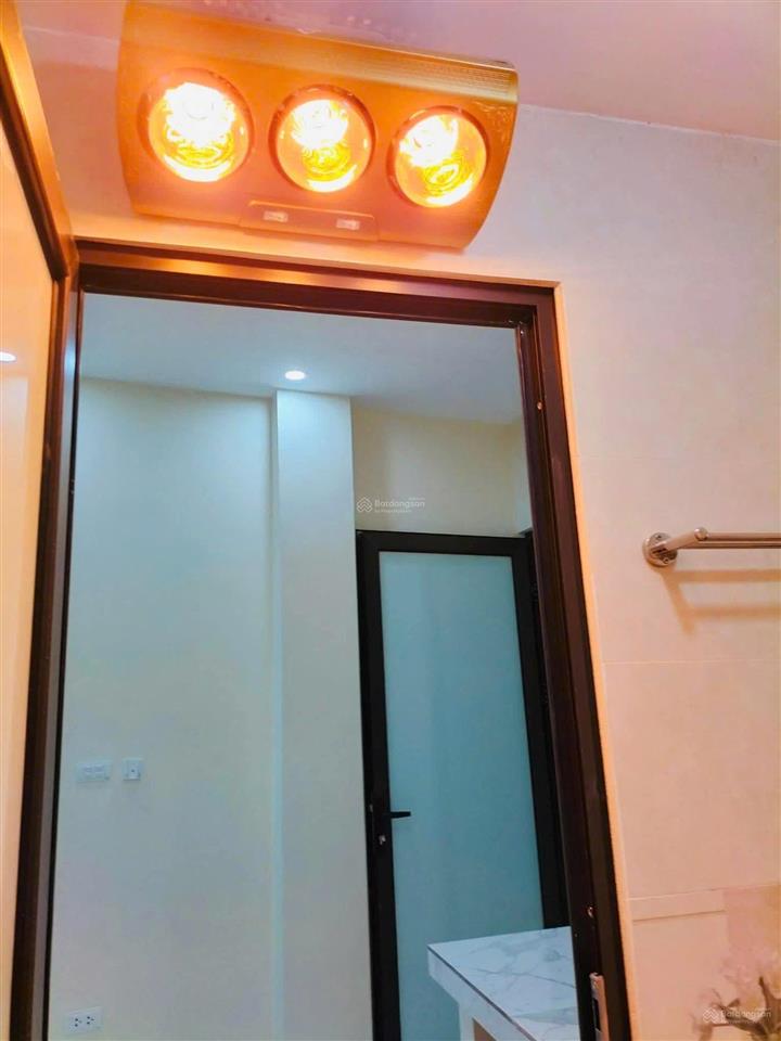 Chính chủ cho thuê phòng khép kín tại chân ga thượng đình chính kinh chỉ 3,3tr/tháng