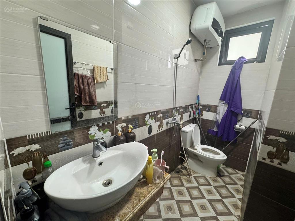 Hết tháng mình trống 1 phòng tại mặt đường thịnh phát  view thiên đường bảo sơn chỉ 2,5tr