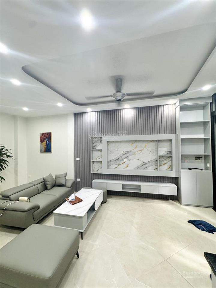 Bán nhà phố nguyễn trãi, gần ngã tư sở 52m2 mt 8.1m 5 tầng thang máy  11 tỷ 500