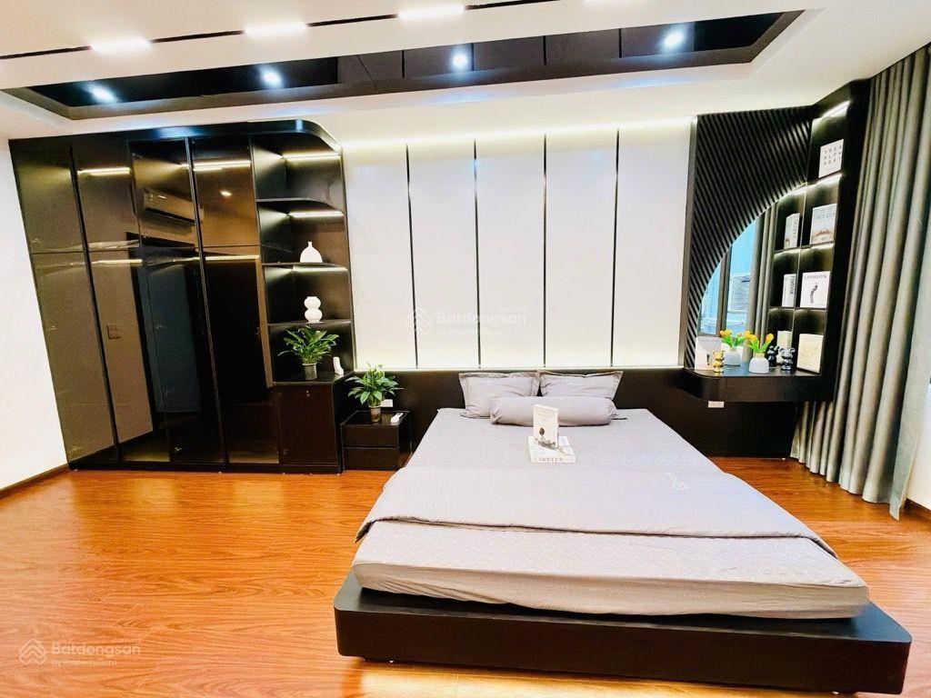 Bán nhà phố nguyễn trãi, gần ngã tư sở 52m2 mt 8.1m 5 tầng thang máy  11 tỷ 500