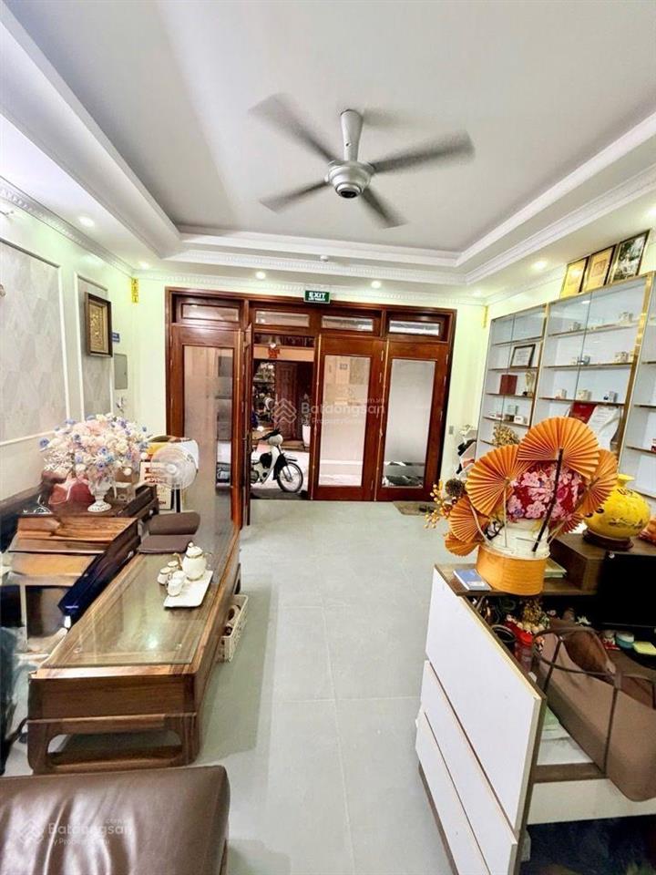 Bán nhà phố nguyễn trãi, gần ngã tư sở 52m2 mt 8.1m 5 tầng thang máy  11 tỷ 500