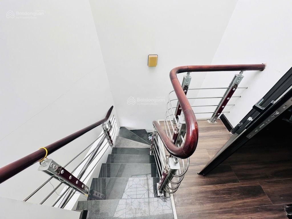 Bán nhà phố nguyễn trãi, gần ngã tư sở 52m2 mt 8.1m 5 tầng thang máy  11 tỷ 500