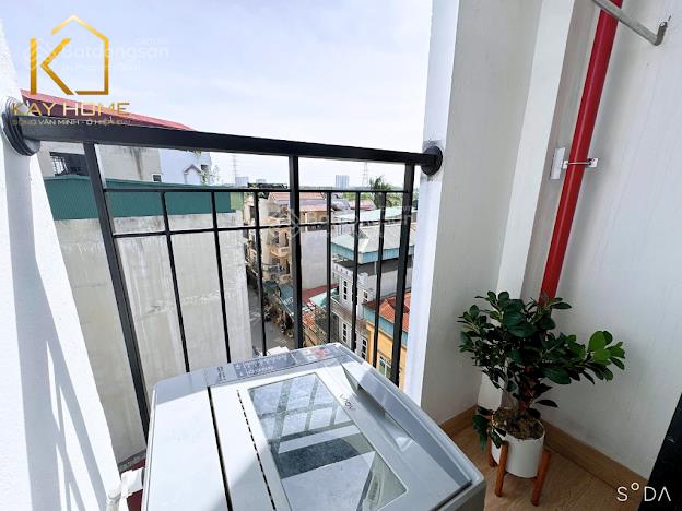 Cho thuê ccmn full đồ oto đỗ cửa tại ngõ 143 nguyễn chính  hoàng mai, ở được luôn