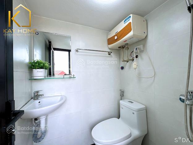 Cho thuê ccmn full đồ oto đỗ cửa tại ngõ 143 nguyễn chính  hoàng mai, ở được luôn